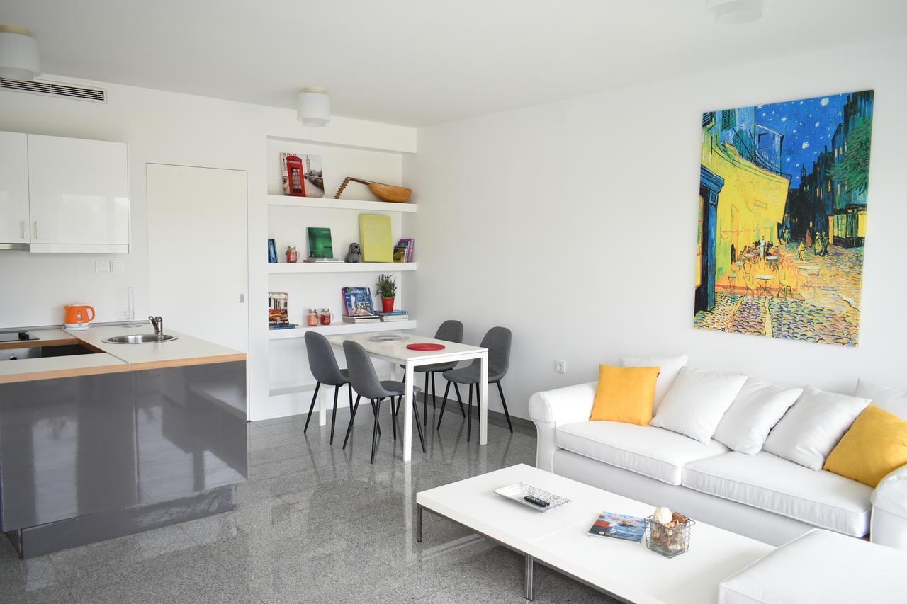 Verde Apartments Athena Bagian luar foto